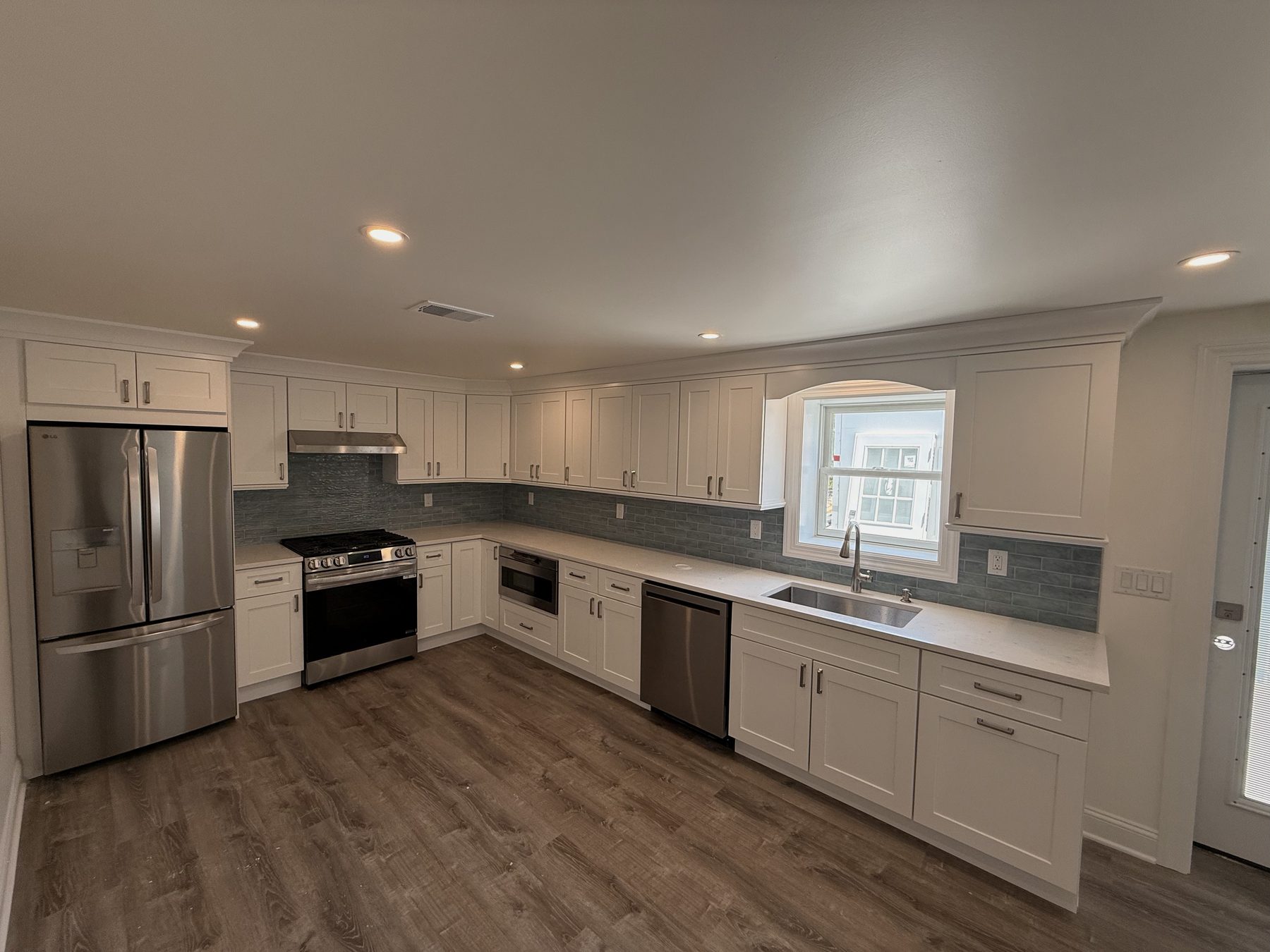 Kitchens & Vanities