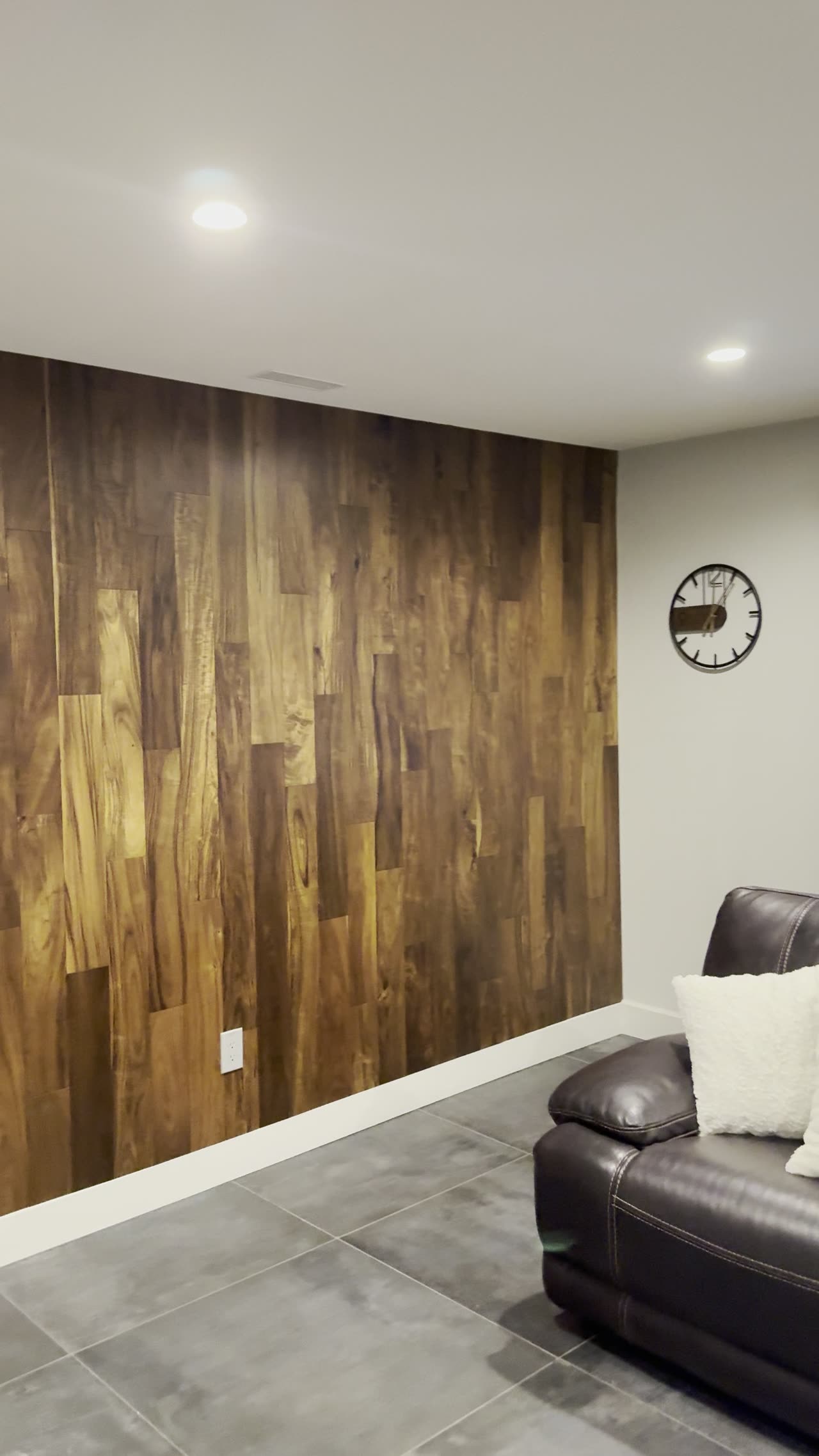 Wainscoting & Paneling