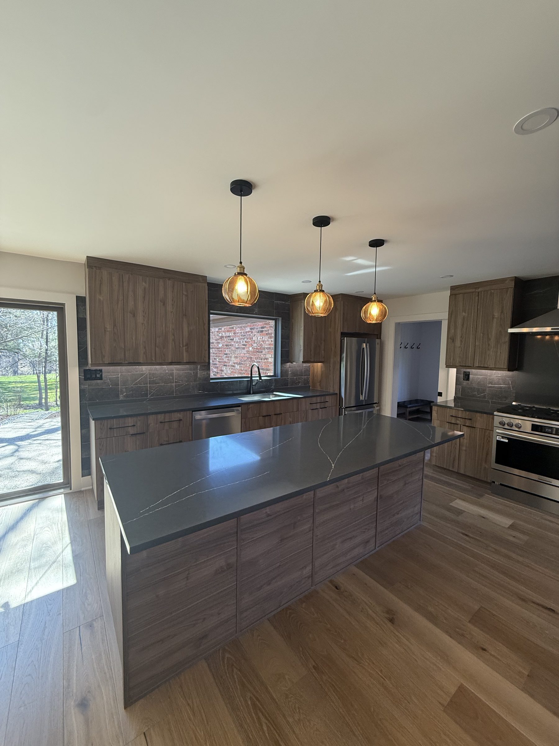 Kitchens & Vanities