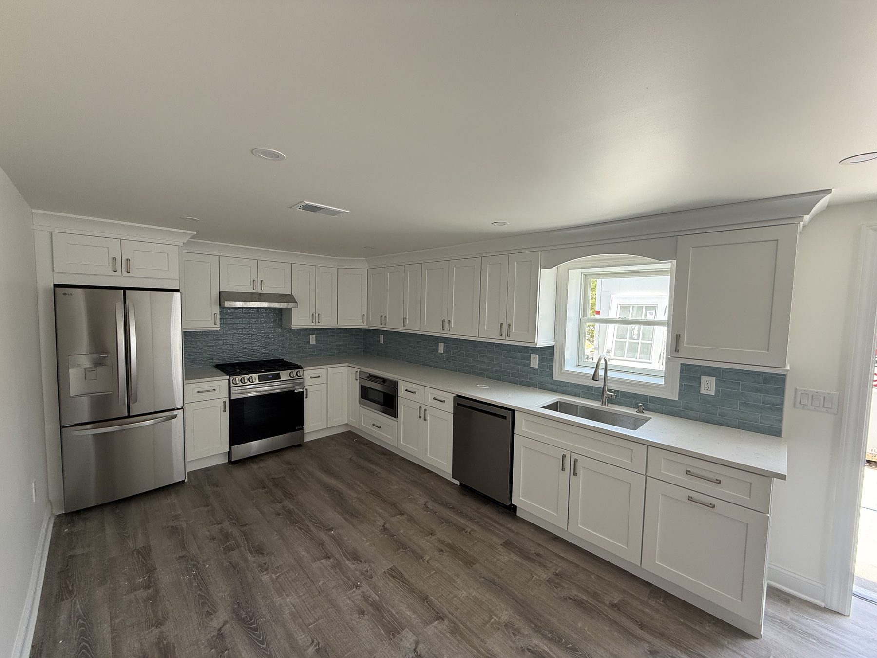 Kitchens & Vanities